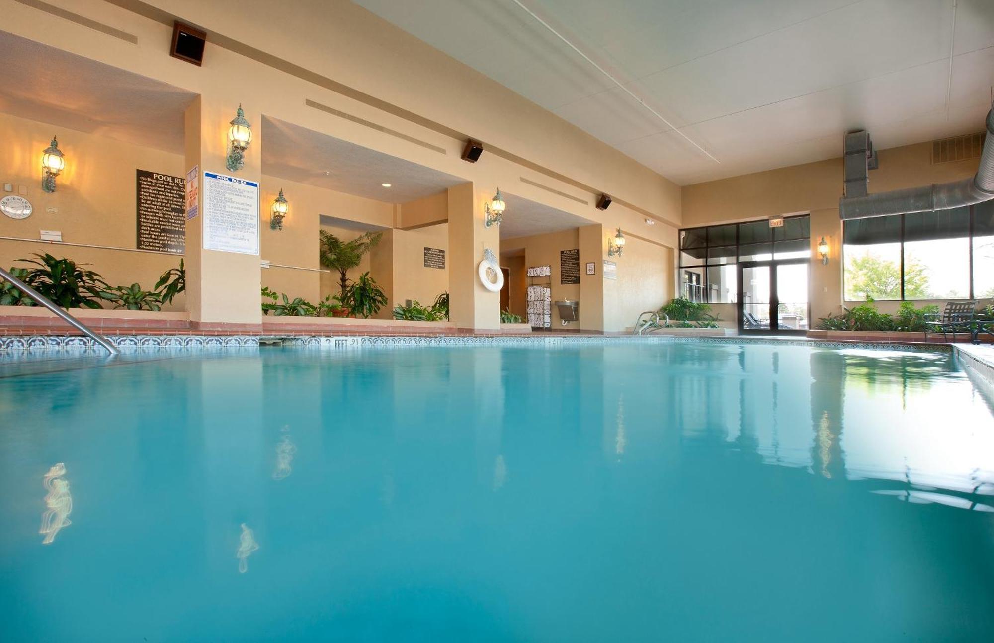 Embassy Suites By Hilton Greensboro Airport Екстериор снимка