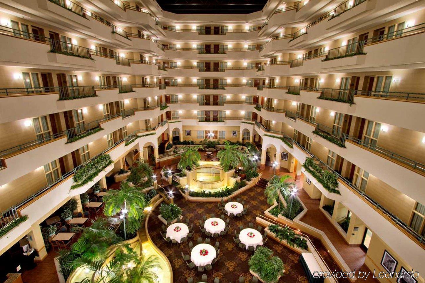 Embassy Suites By Hilton Greensboro Airport Екстериор снимка