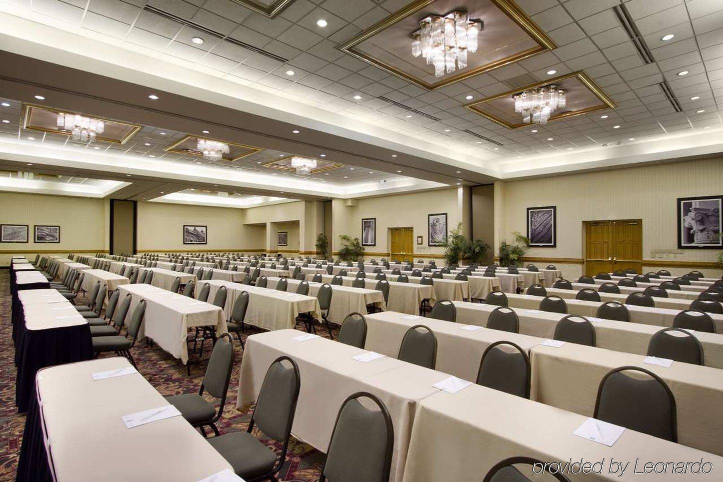 Embassy Suites By Hilton Greensboro Airport Екстериор снимка