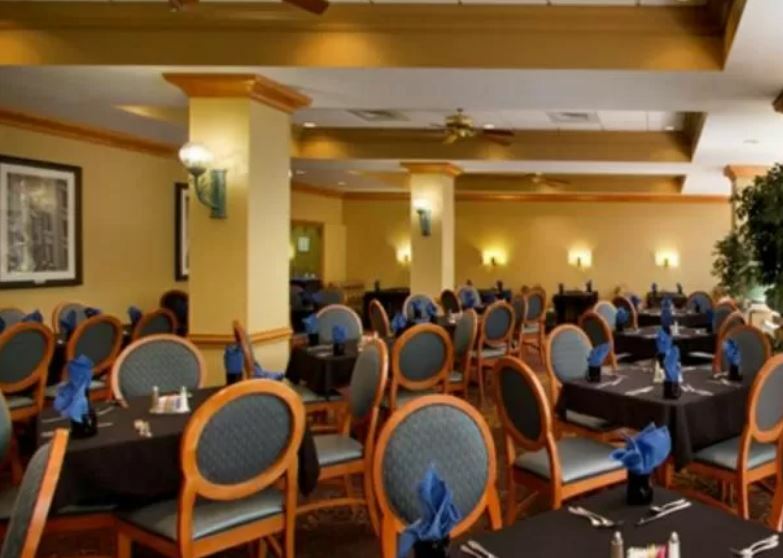 Embassy Suites By Hilton Greensboro Airport Екстериор снимка